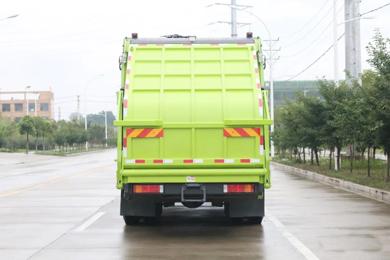 中潔牌壓縮式垃圾車